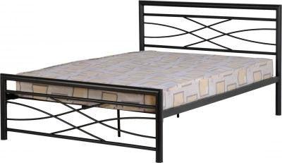 Kelly 4'6" Bed in Black.