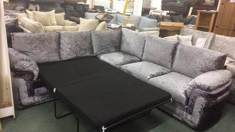 Dakota Large Corner with Metal Action Pullout Sofabed